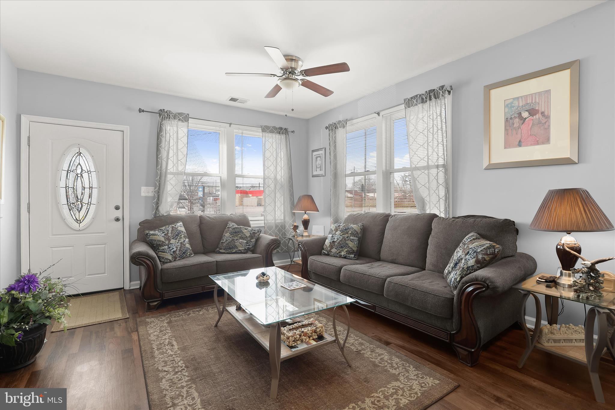 2724 N POINT TERRACE