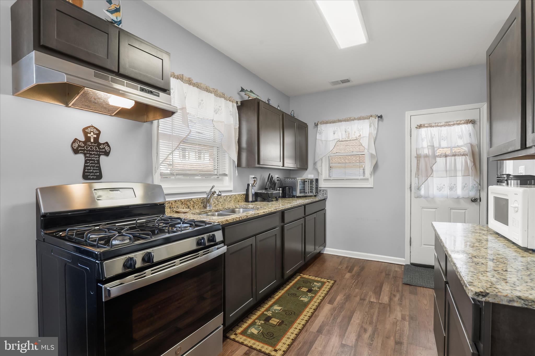 NORTH POINT TERRACE - Residential