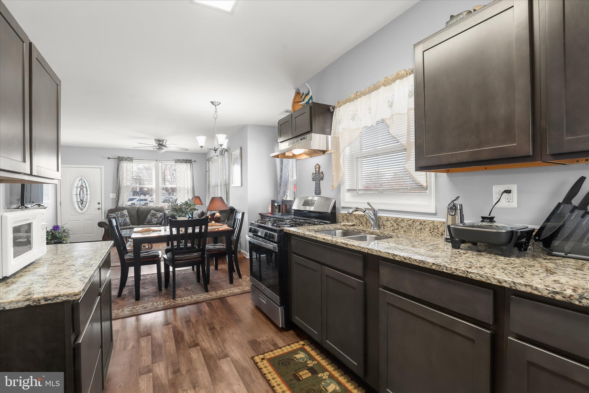 NORTH POINT TERRACE - Residential