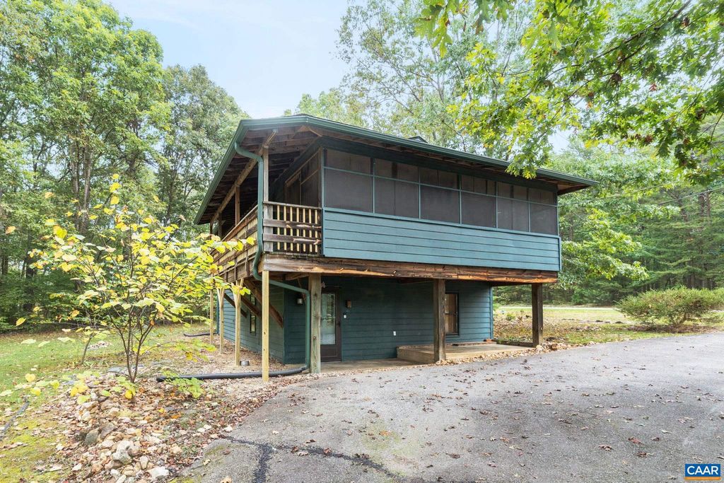 Photo of 345 Walnut Shade Rd, LOUISA, VA 23093 (MLS # 669585)