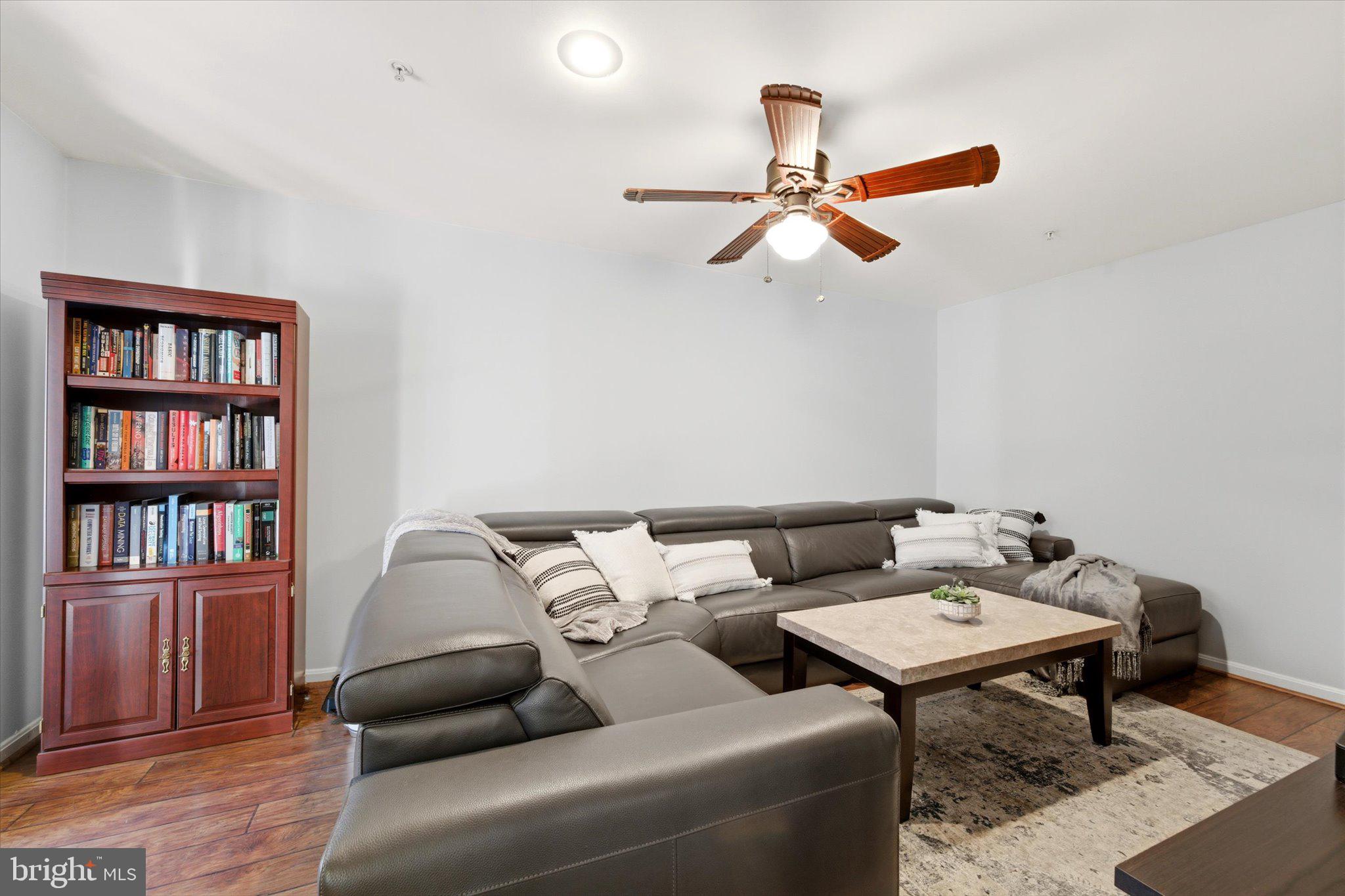 CARRIAGE PARK - Residential