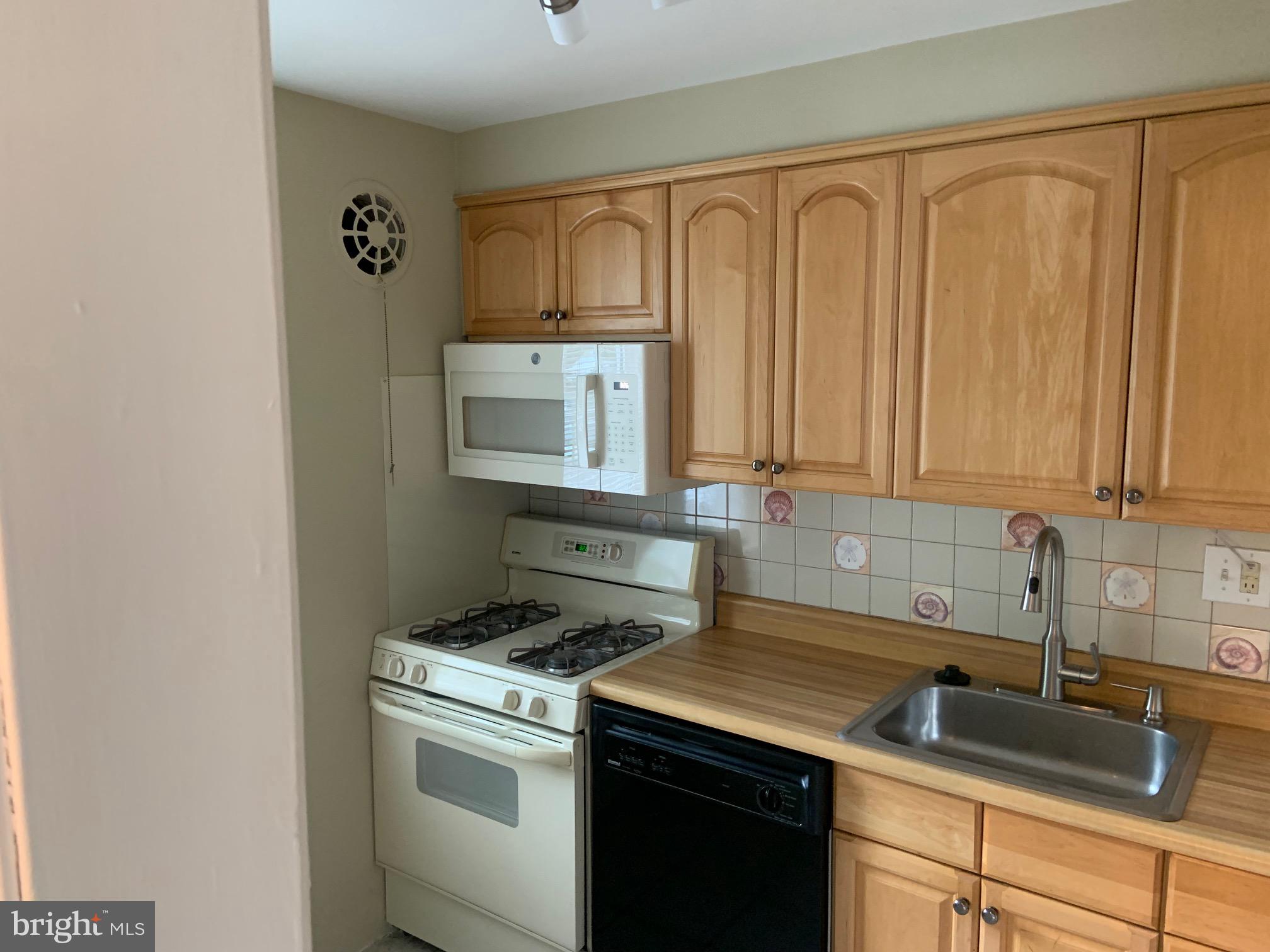 BELLE VIEW CONDOMINIUMS - Residential