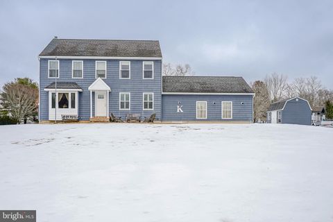 Homes For Sale - 18 Crysta Court<br/> FRANKLINVILLE, NJ 08322