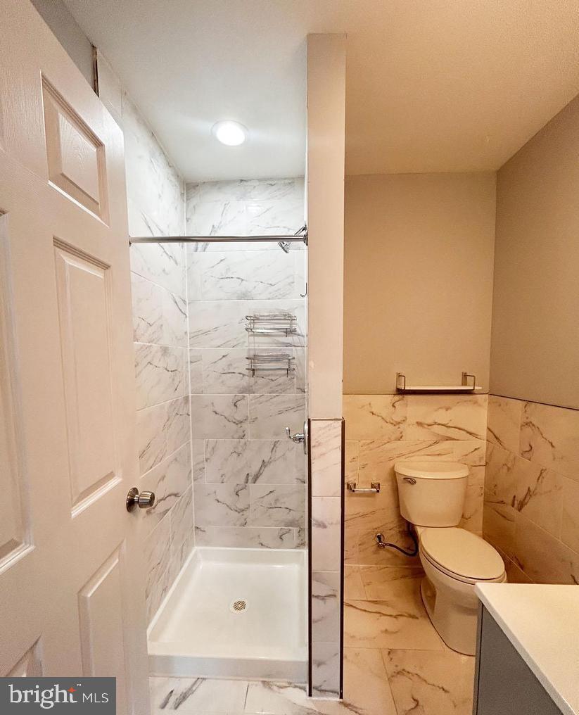 BELAIR-EDISON - Residential Lease