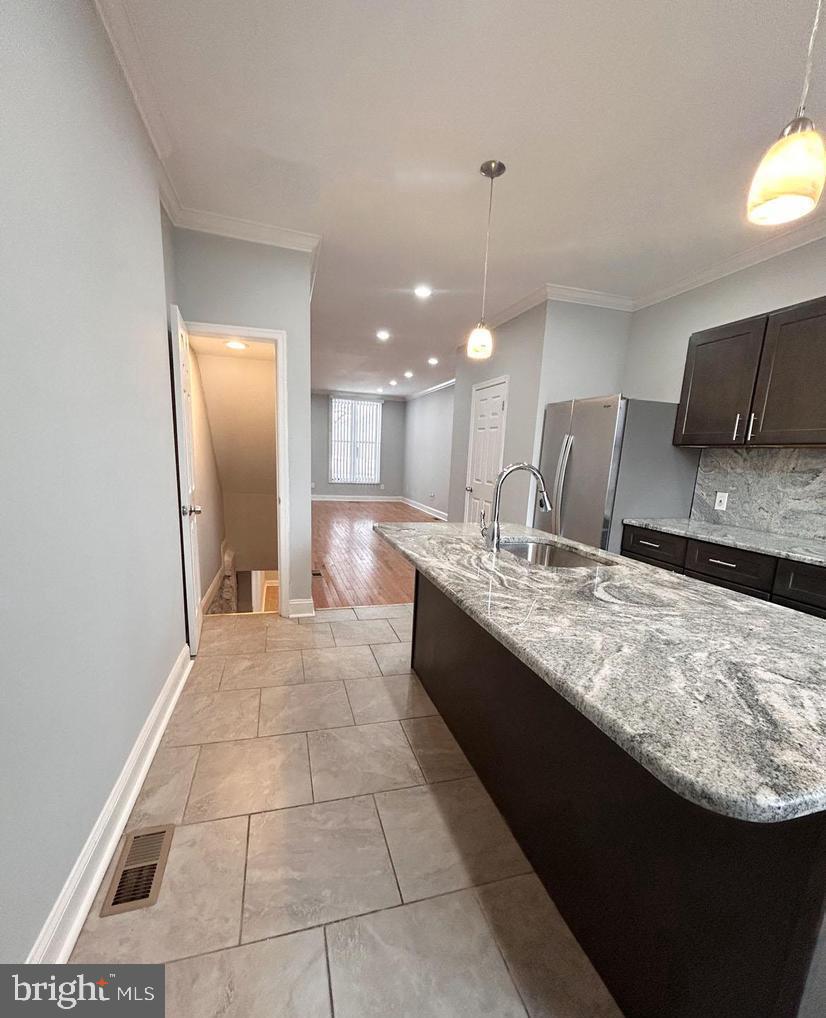 BELAIR-EDISON - Residential Lease