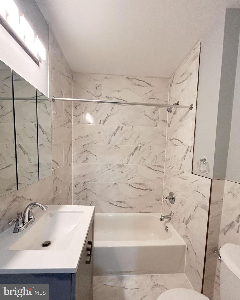 BELAIR-EDISON - Residential Lease