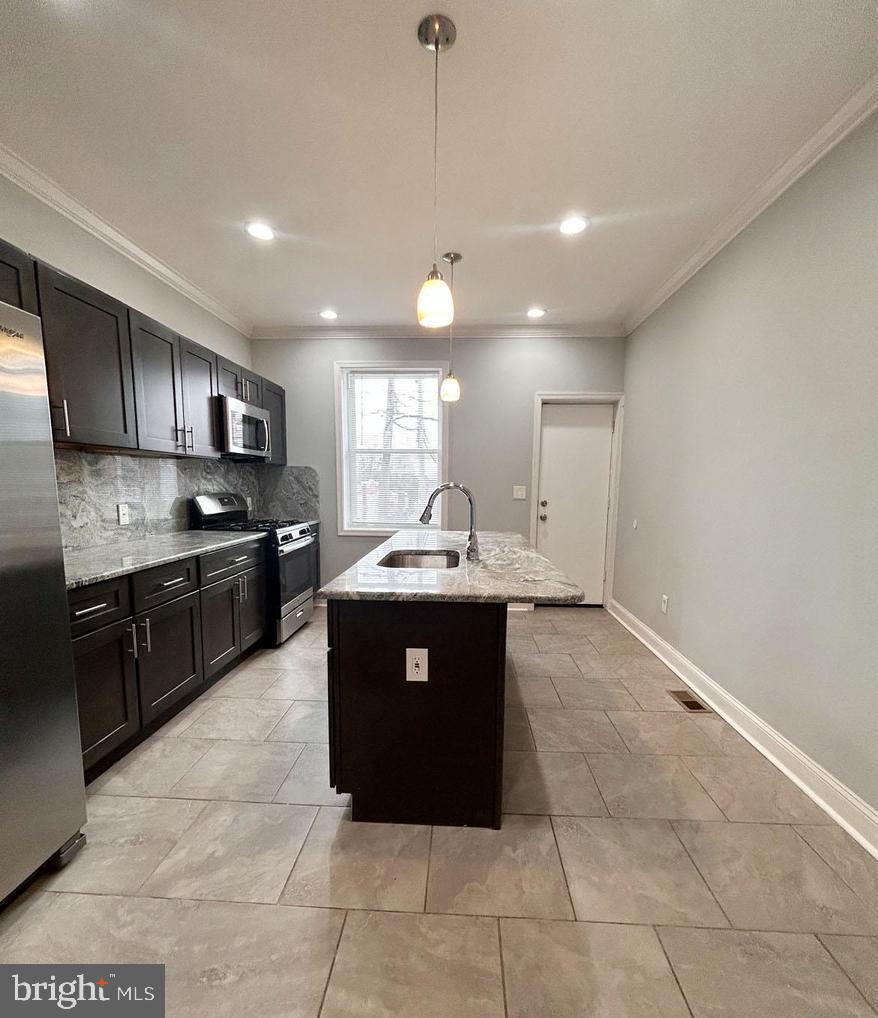 BELAIR-EDISON - Residential Lease