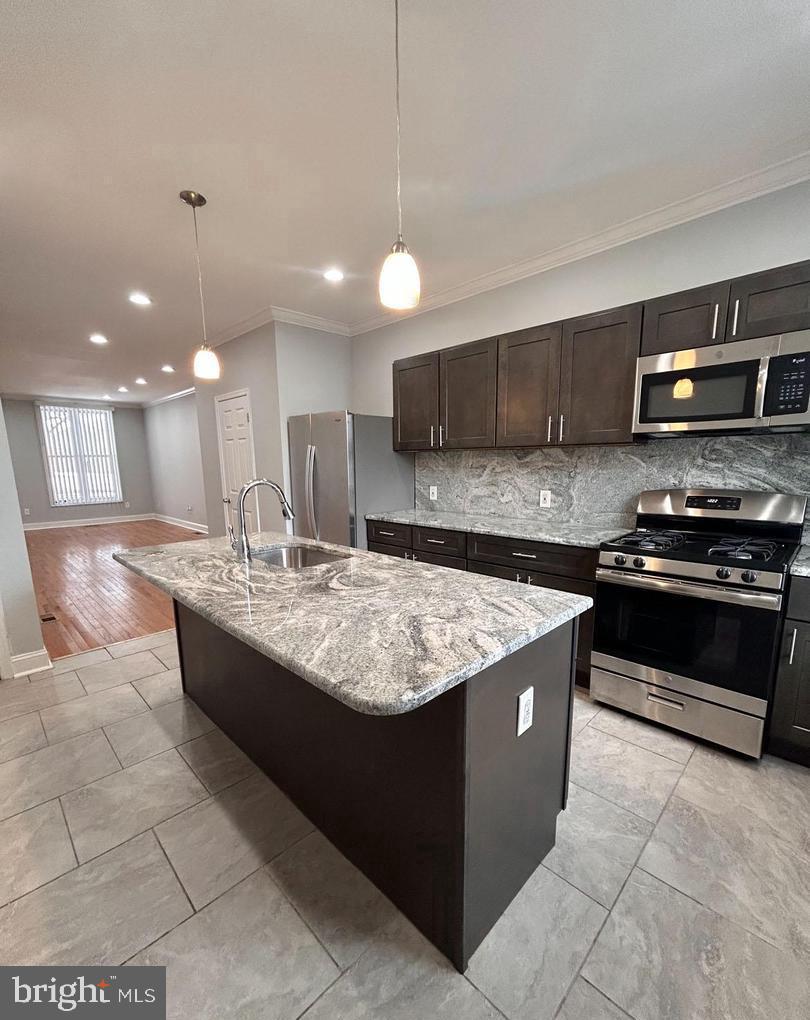 BELAIR-EDISON - Residential Lease