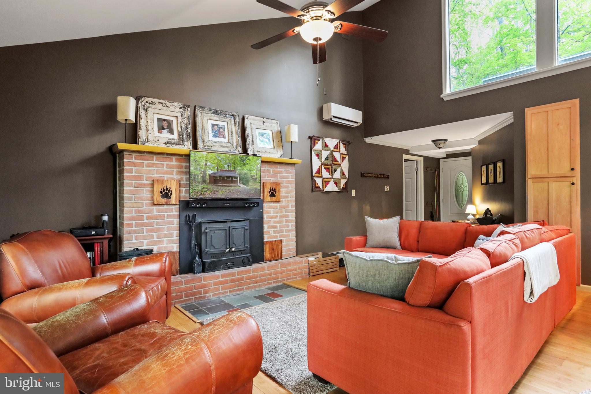 COOLFONT MOUNTAINSIDE - Residential