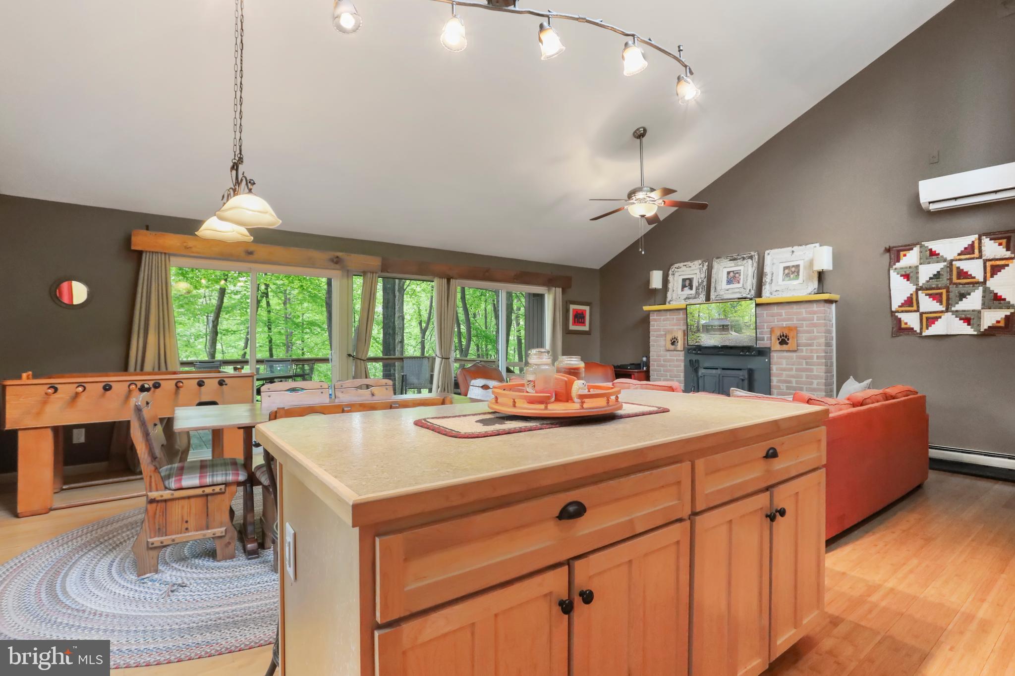 COOLFONT MOUNTAINSIDE - Residential