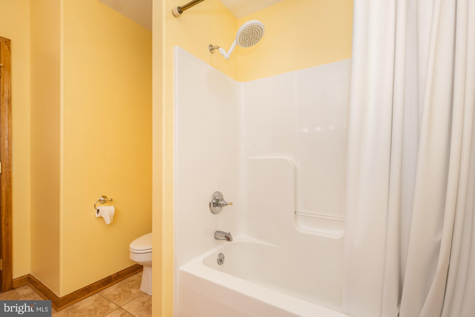 OVERLOOK MNT VILLAS - Residential