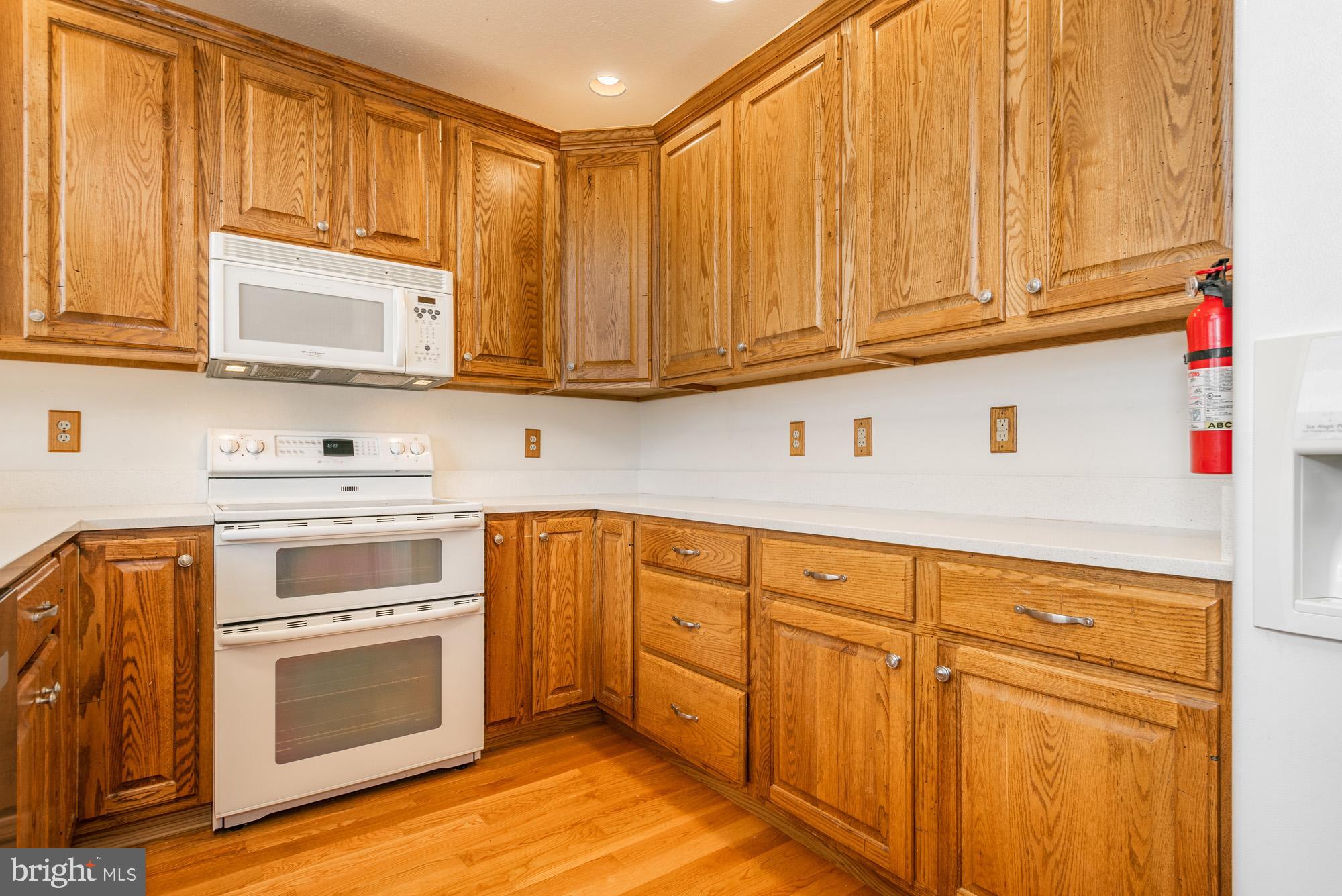 OVERLOOK MNT VILLAS - Residential