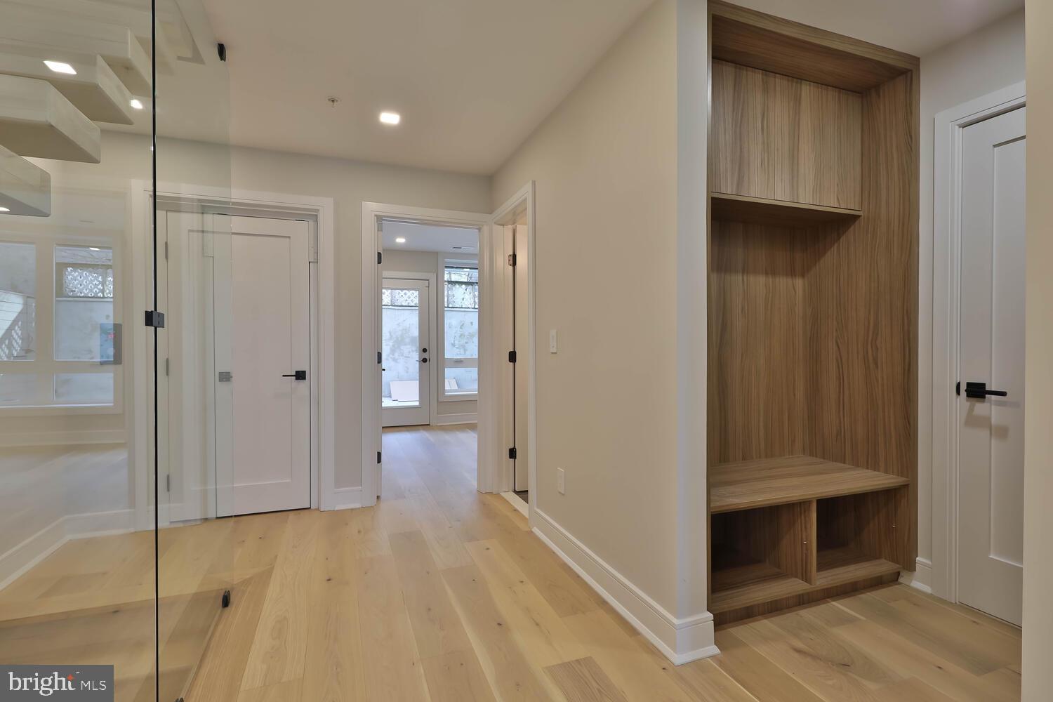 SOCIETY HILL - Residential