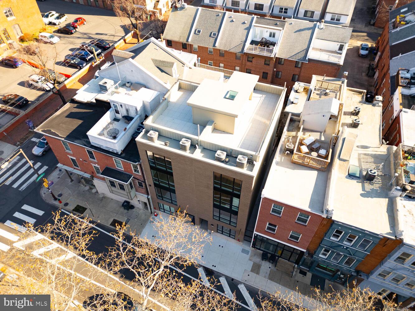 SOCIETY HILL - Residential