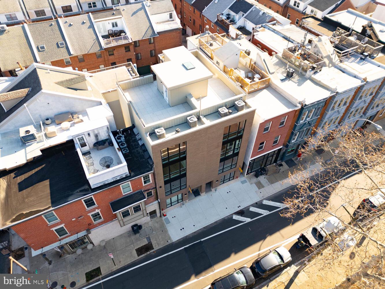 SOCIETY HILL - Residential