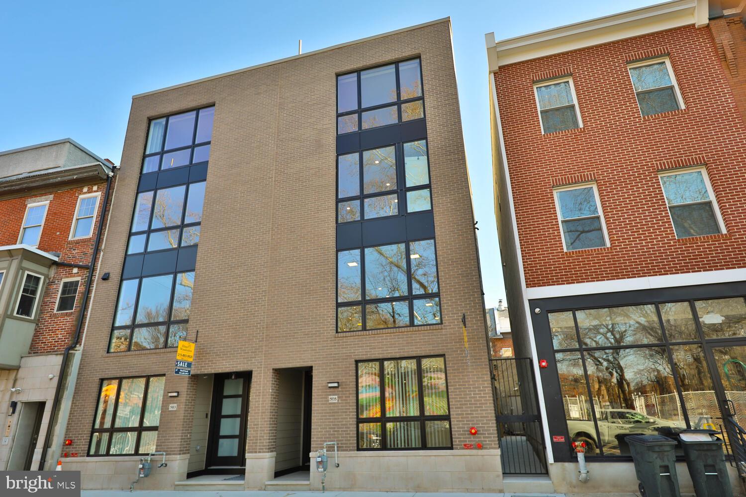 SOCIETY HILL - Residential