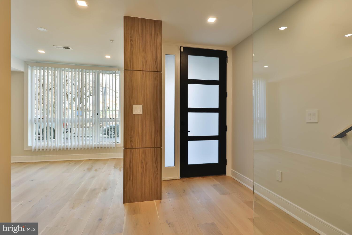 SOCIETY HILL - Residential