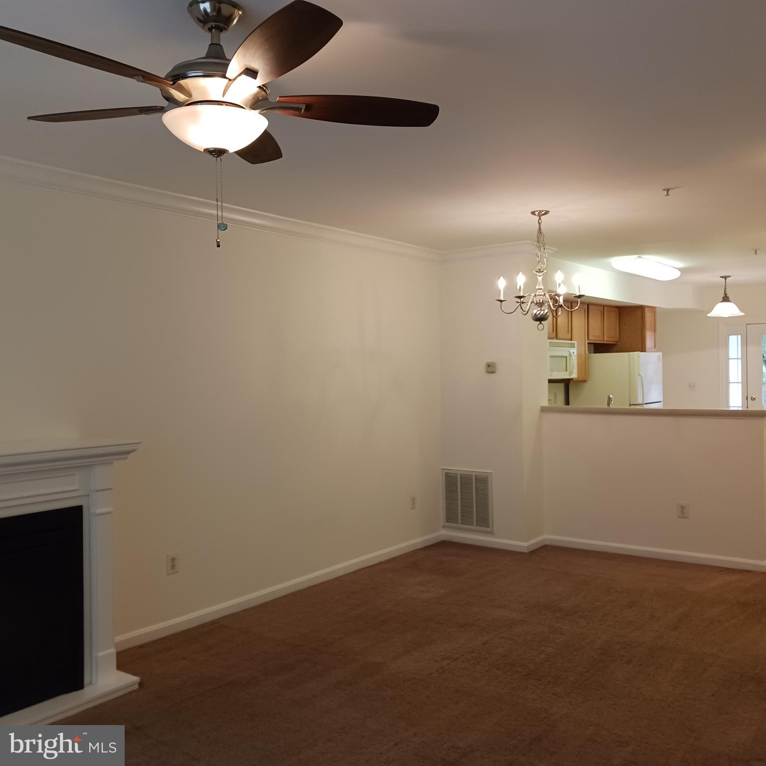 THE HIDEAWAY AT OLD ADMIRAL - Residential Lease