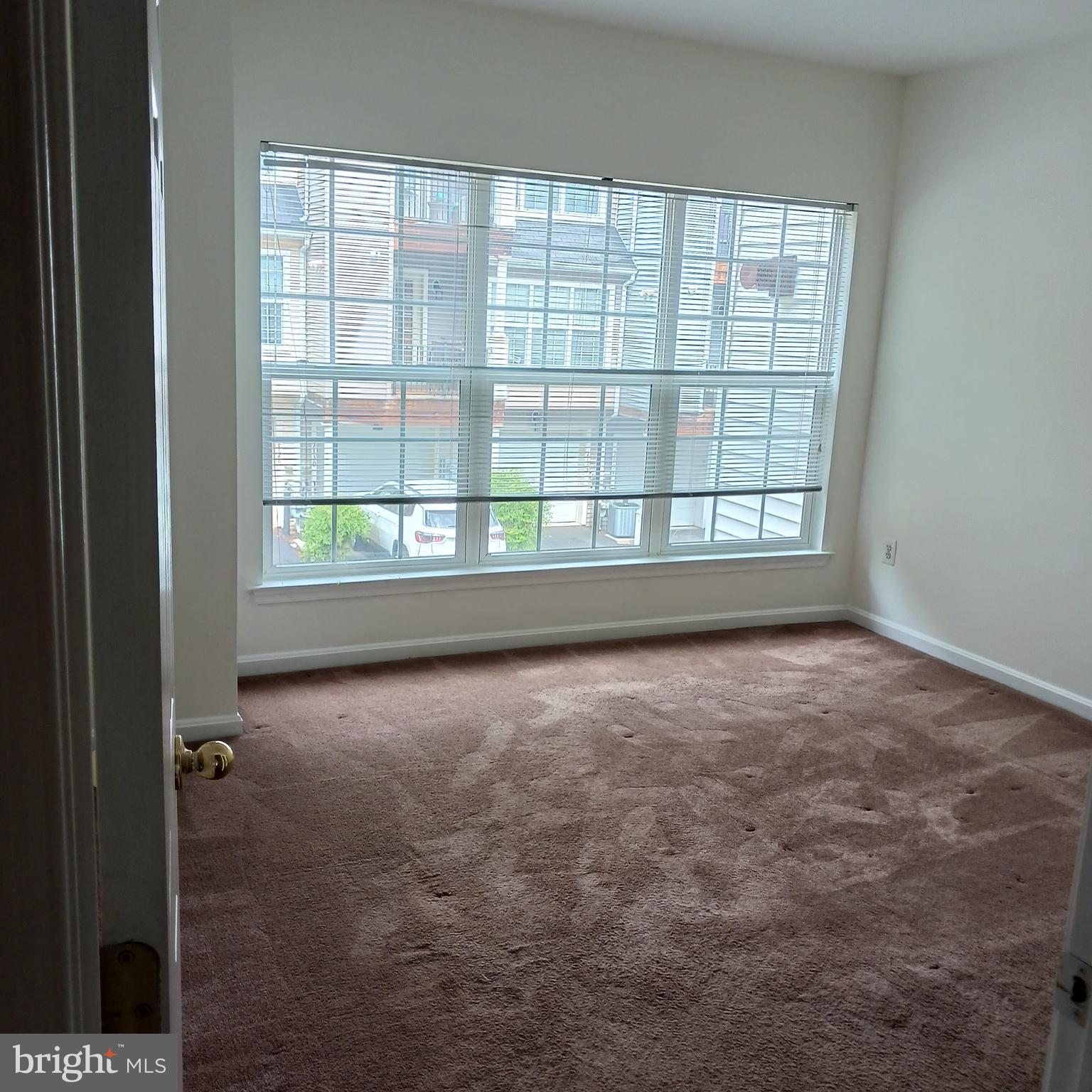 THE HIDEAWAY AT OLD ADMIRAL - Residential Lease