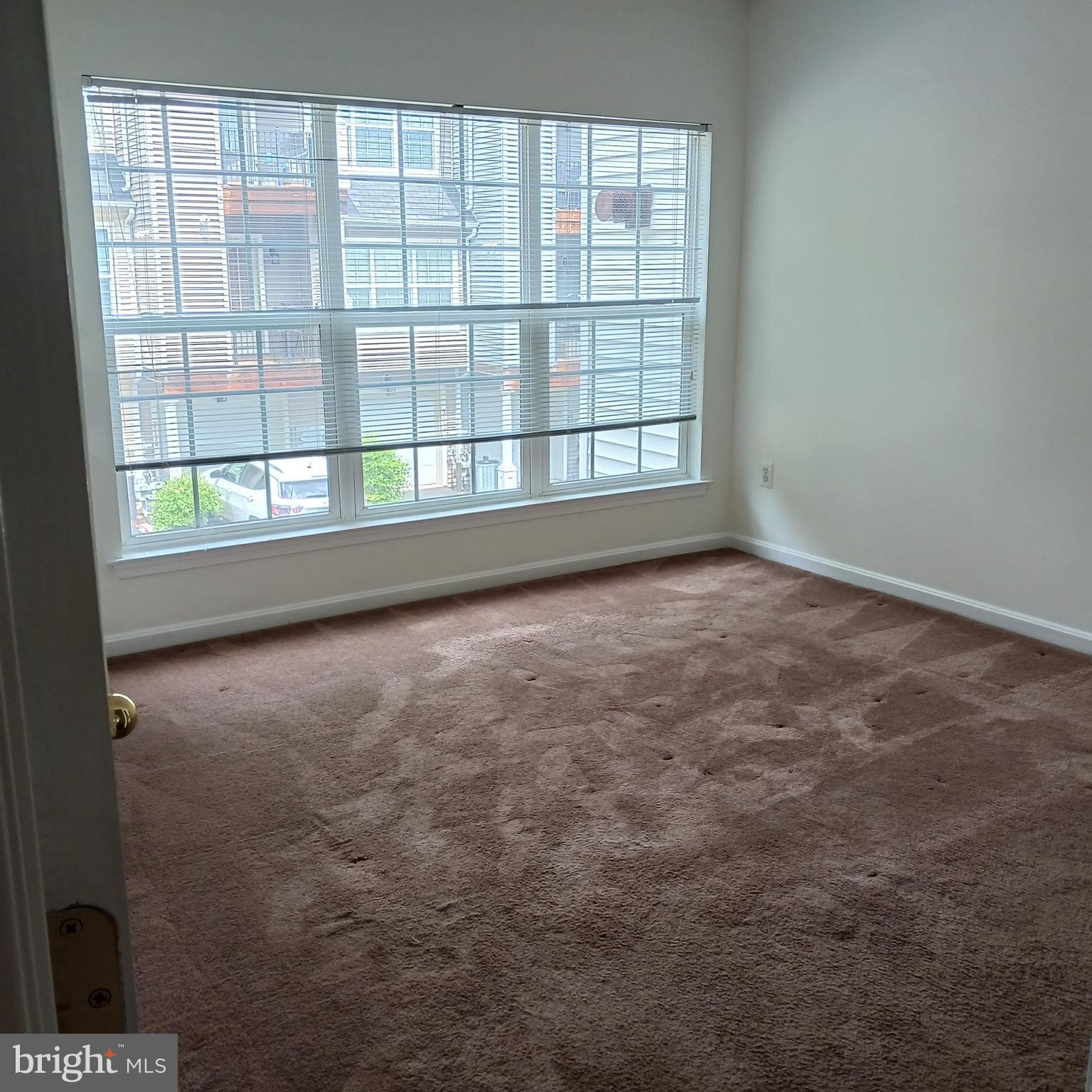 THE HIDEAWAY AT OLD ADMIRAL - Residential Lease