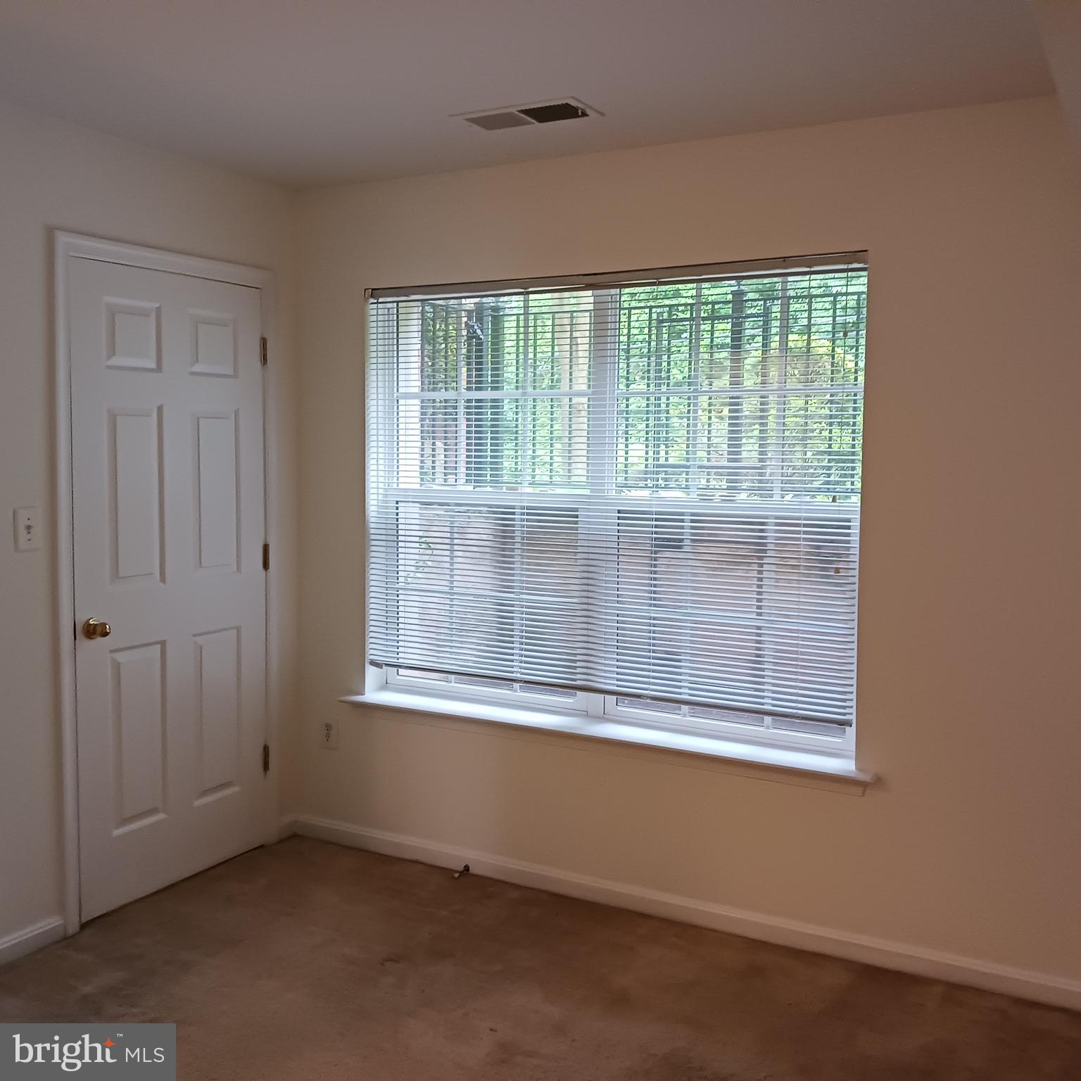 THE HIDEAWAY AT OLD ADMIRAL - Residential Lease