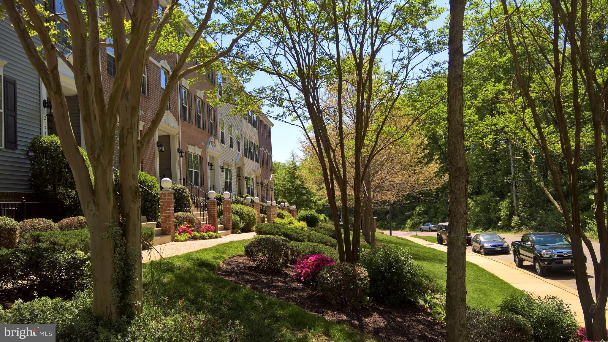 THE HIDEAWAY AT OLD ADMIRAL - Residential Lease