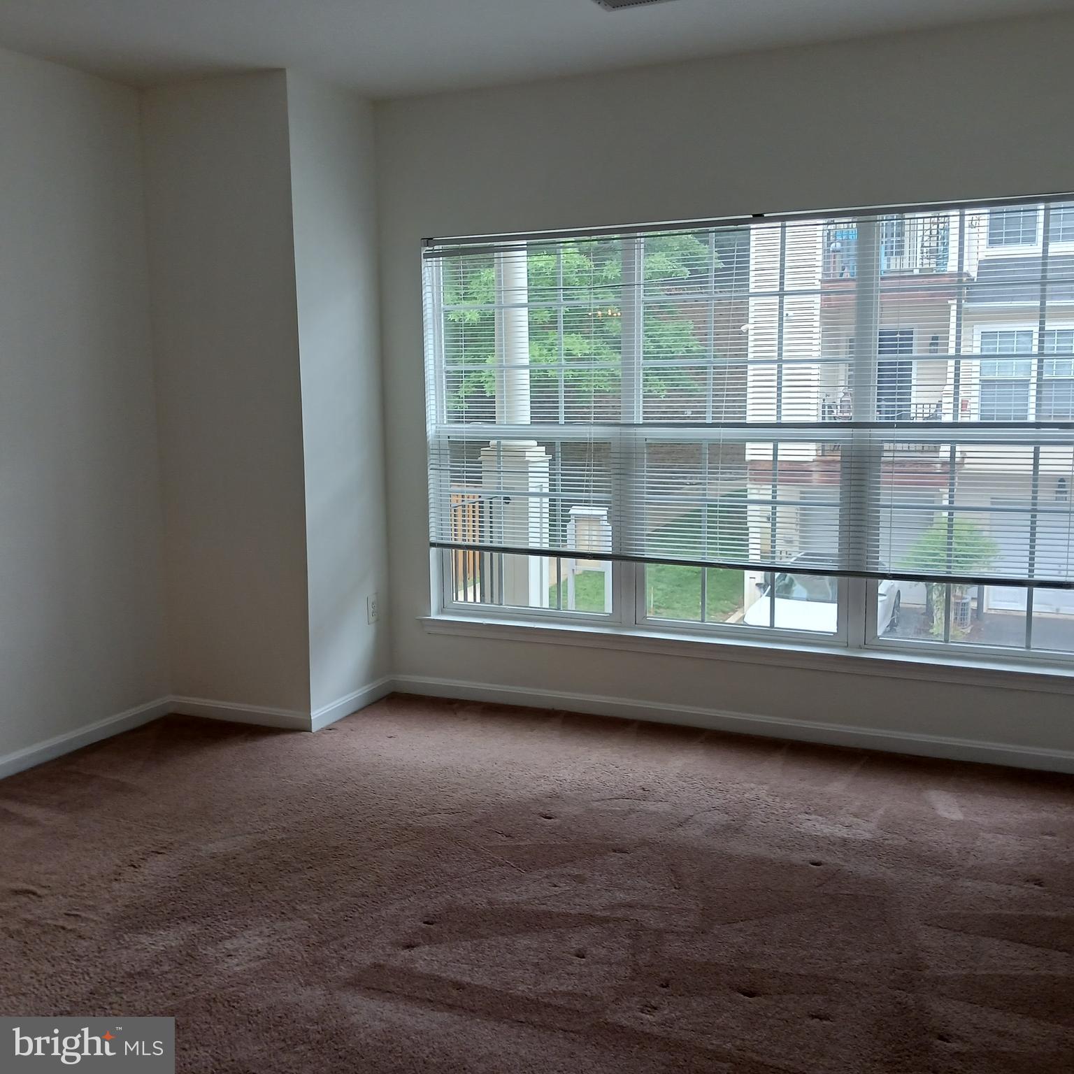 THE HIDEAWAY AT OLD ADMIRAL - Residential Lease