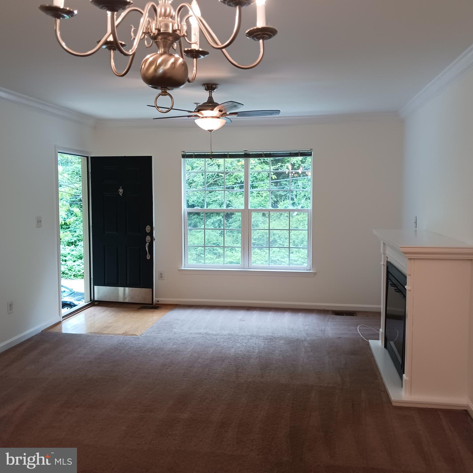 THE HIDEAWAY AT OLD ADMIRAL - Residential Lease