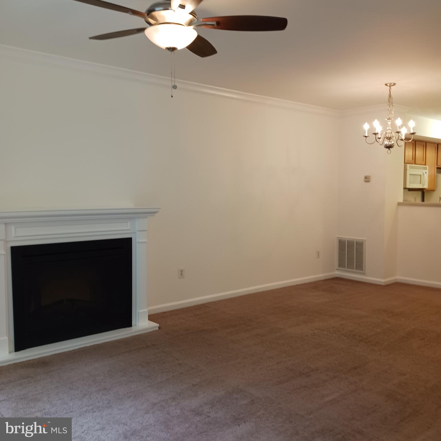 THE HIDEAWAY AT OLD ADMIRAL - Residential Lease