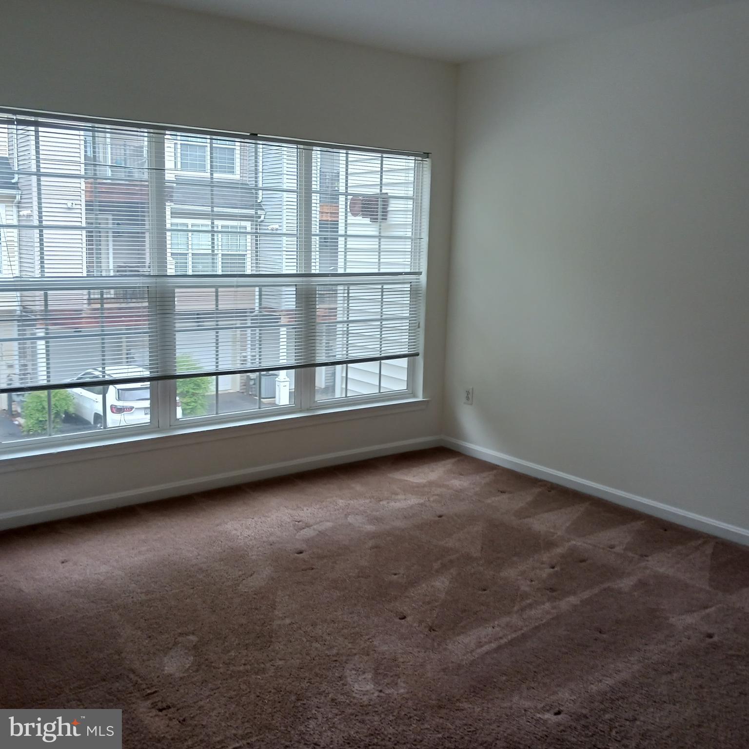 THE HIDEAWAY AT OLD ADMIRAL - Residential Lease