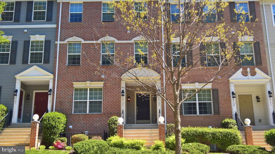 SUPER NICE, spacious rental in highly sought after Creekside Cove in Annapolis with 2 bedrooms, 2 full bathrooms, kitchen, dining and living areas, electric fireplace, balcony, garage, driveway parking spot, off street parking and more.   Close to shopping, malls, restaurants, hospital, medical offices, downtown Annapolis, Naval Academy, many social and water activities and more!    Easy access to Rt 50, I 97, RT 2, Bay Bridge and major commuting routes including to Washington DC, Baltimore, Fort Meade, Bay Bridge and more!  Dog considered on a case-by-case basis and if approved, there will be an additional monthly pet rent.  No cats.