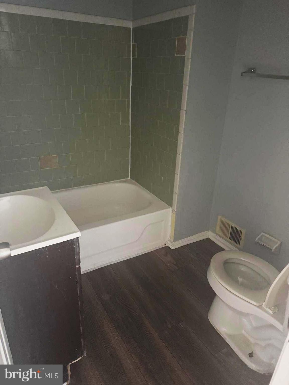 MOSHER - Residential Lease