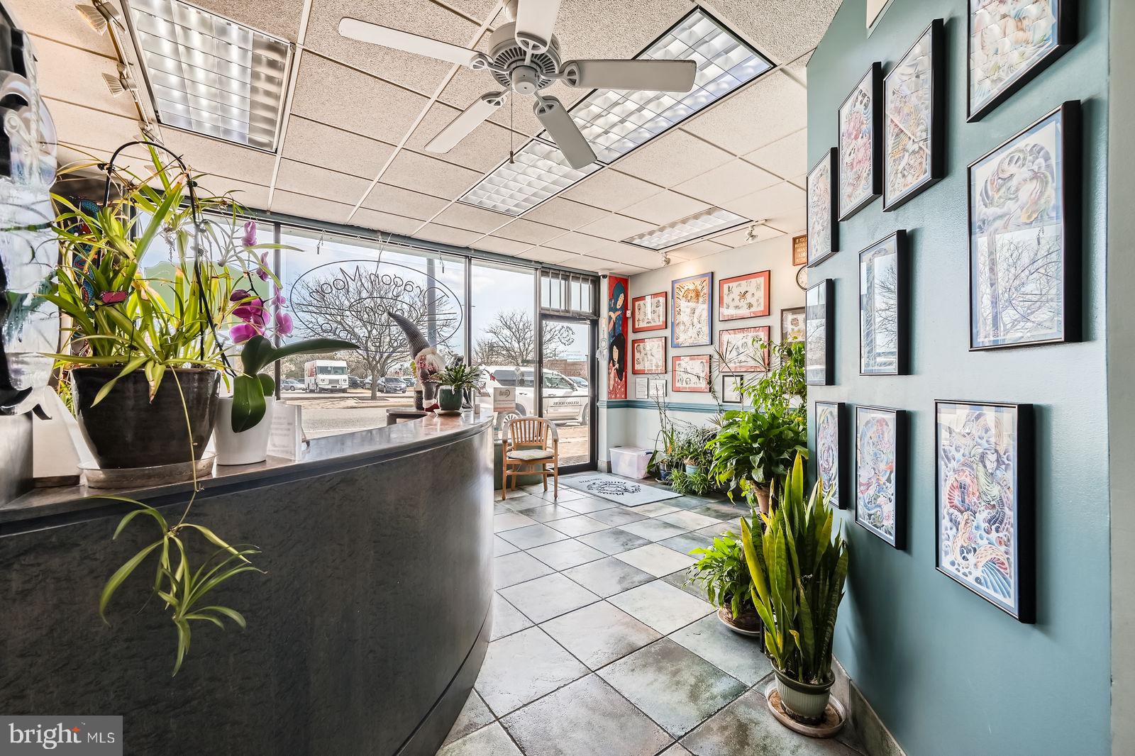 208 N CRAIN HIGHWAY