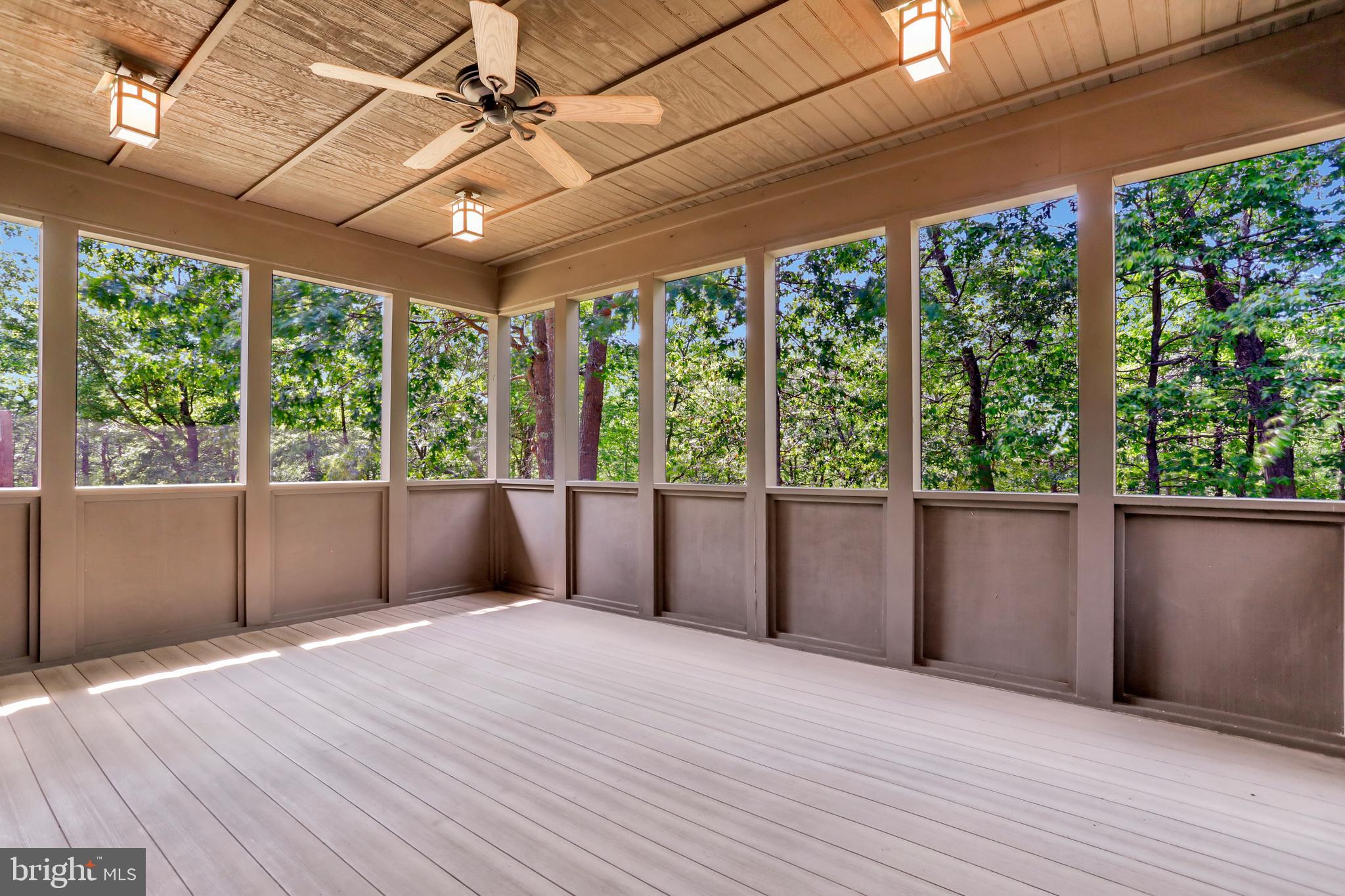 RIVER RIDGE - Residential