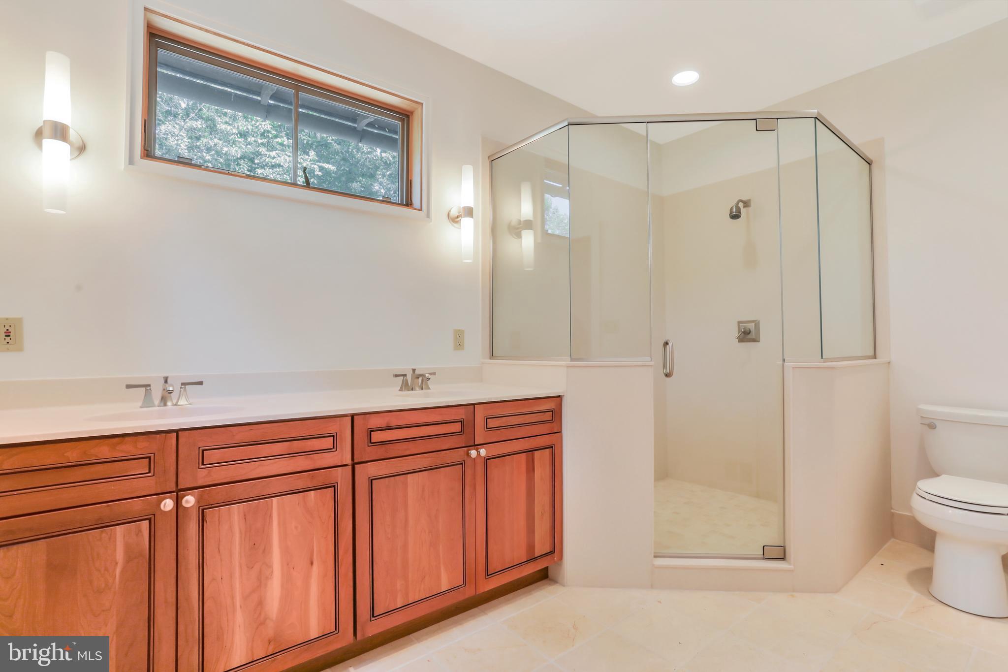 RIVER RIDGE - Residential