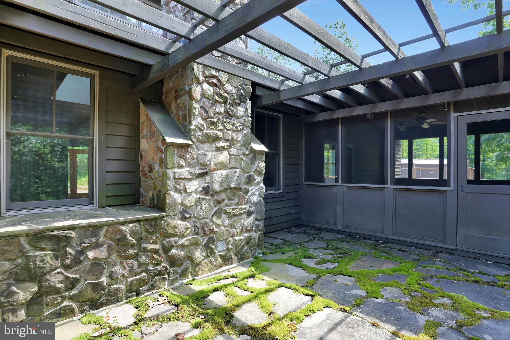 RIVER RIDGE - Residential