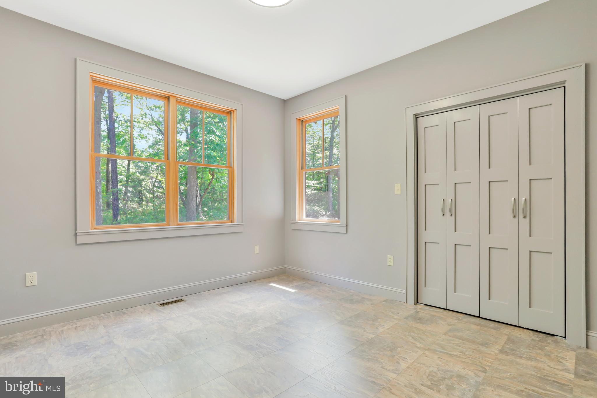 RIVER RIDGE - Residential