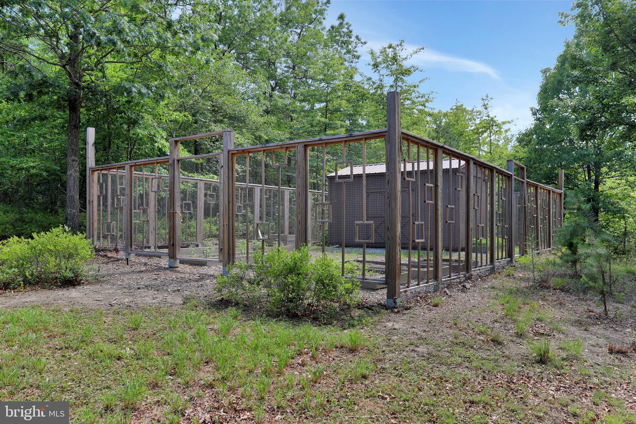 RIVER RIDGE - Residential