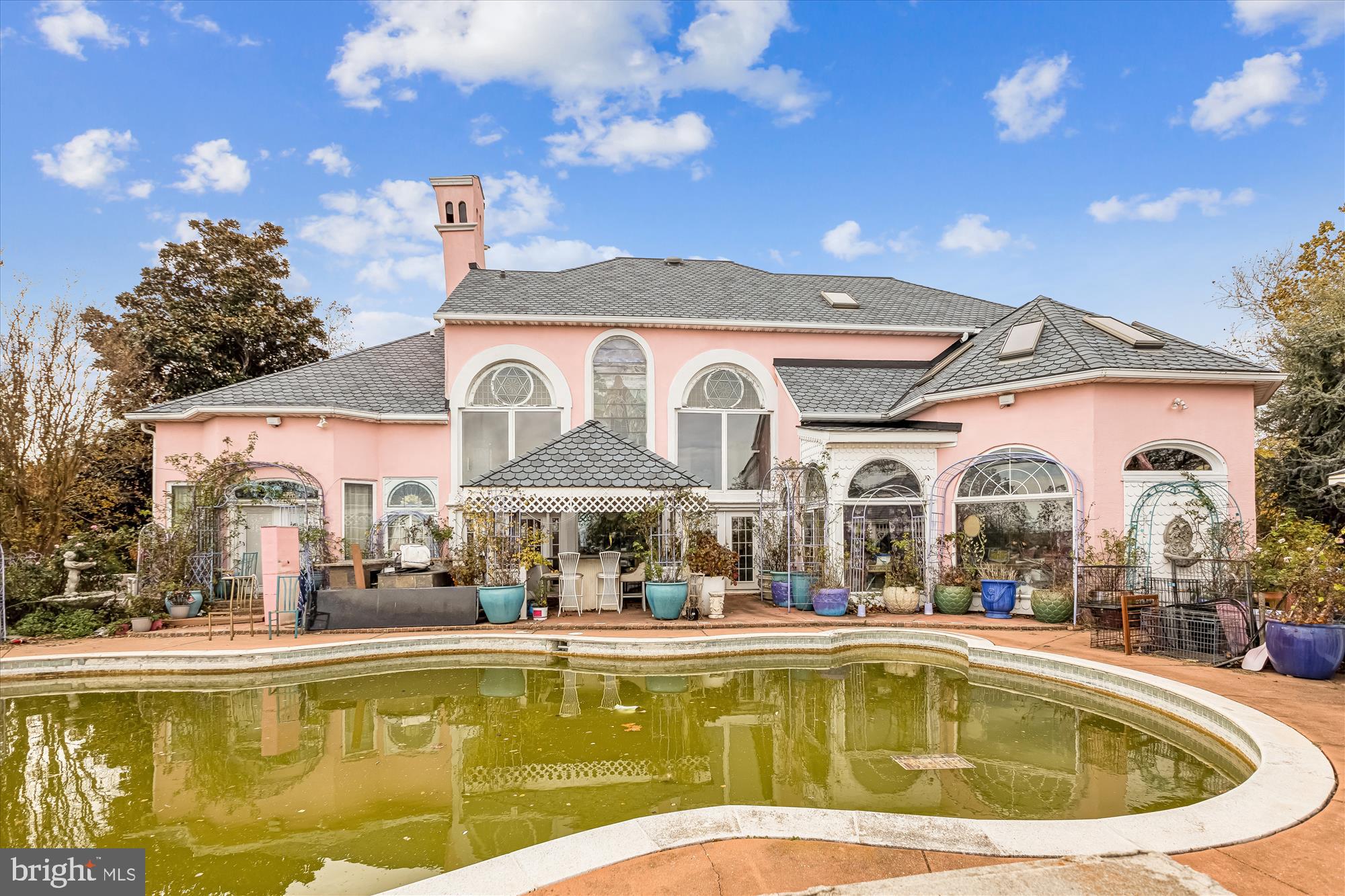 220 OLD STEAMSHIP ROAD