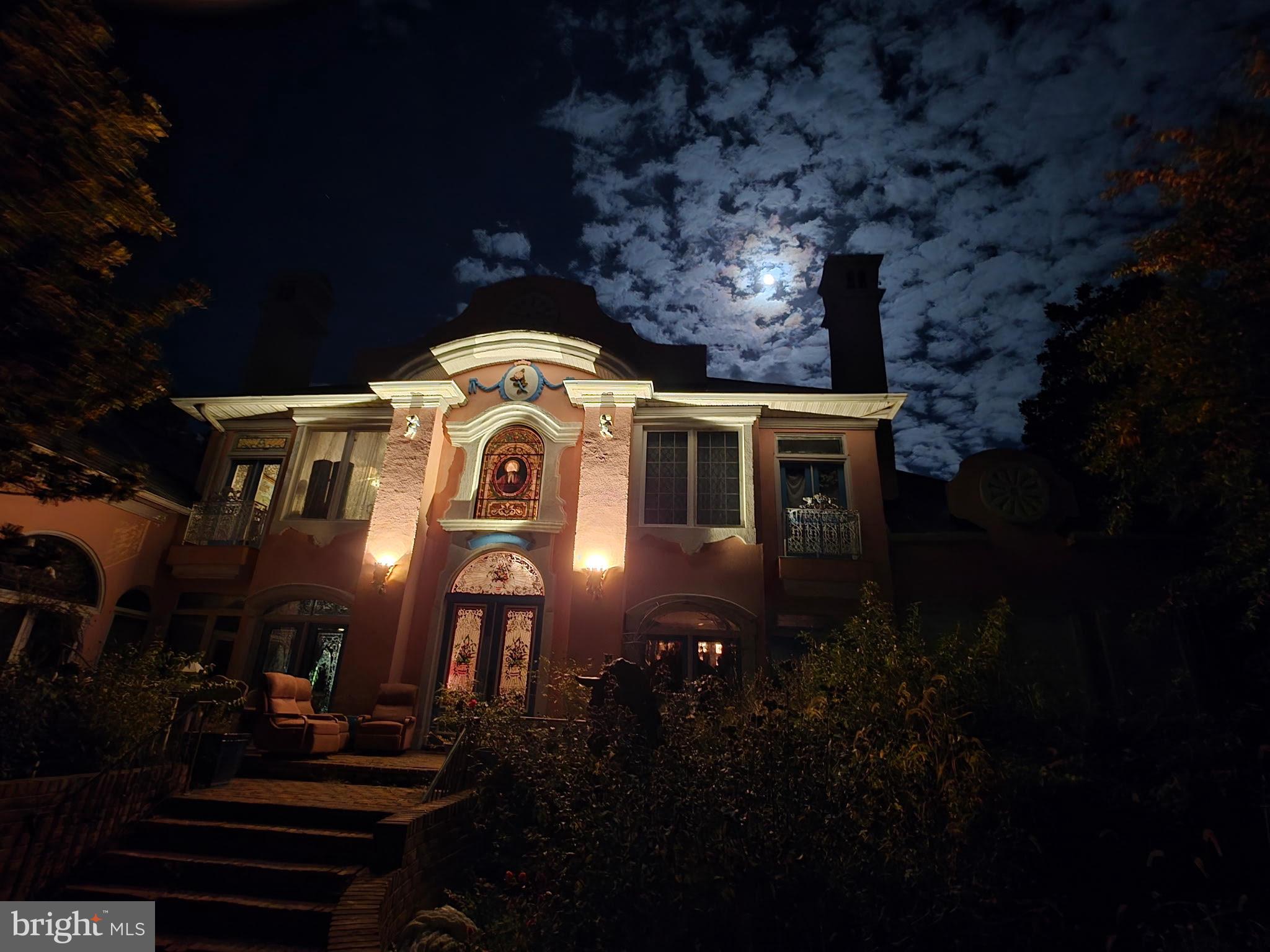 220 OLD STEAMSHIP ROAD