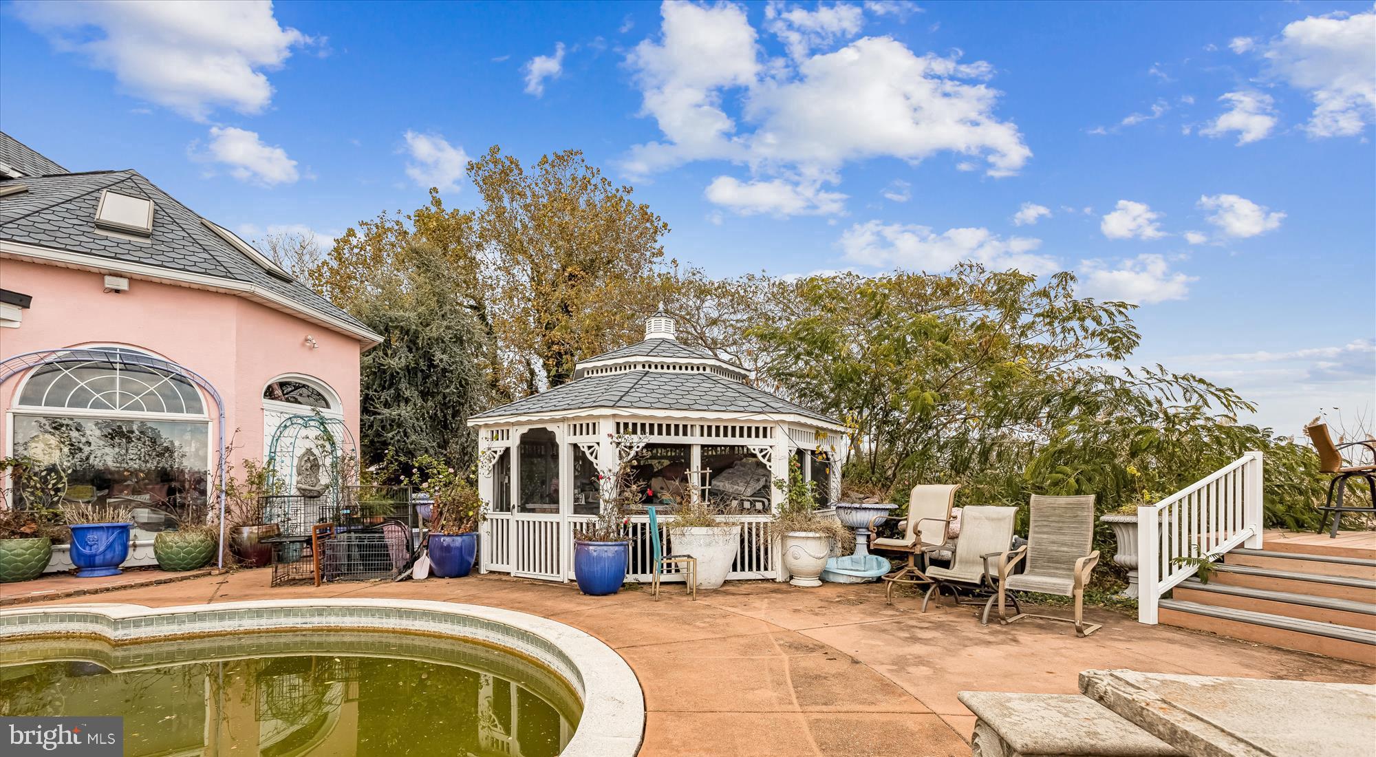 CHESTER RIVER LANDING - Residential