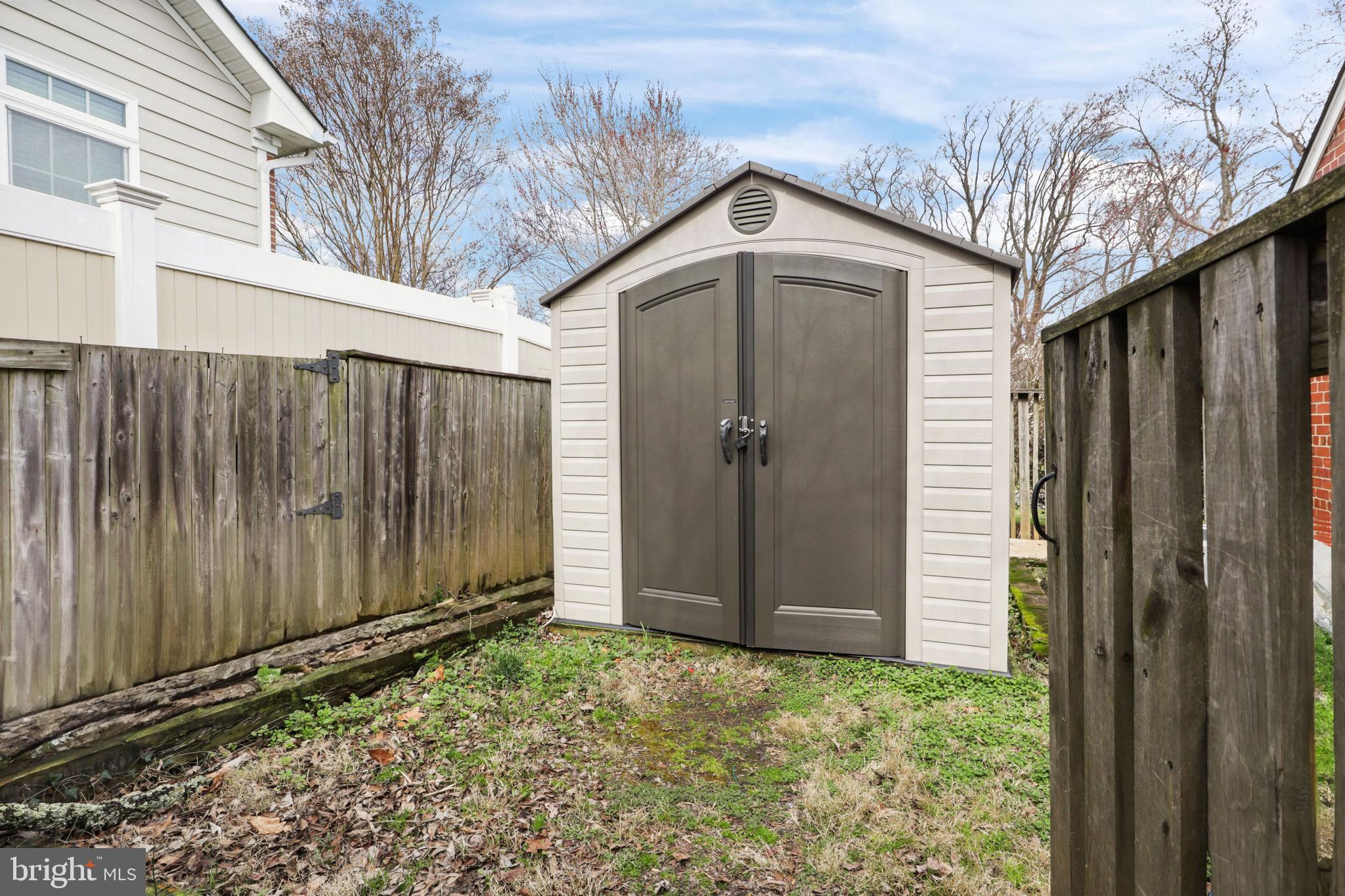 CITY PARK HOMES - Residential Lease