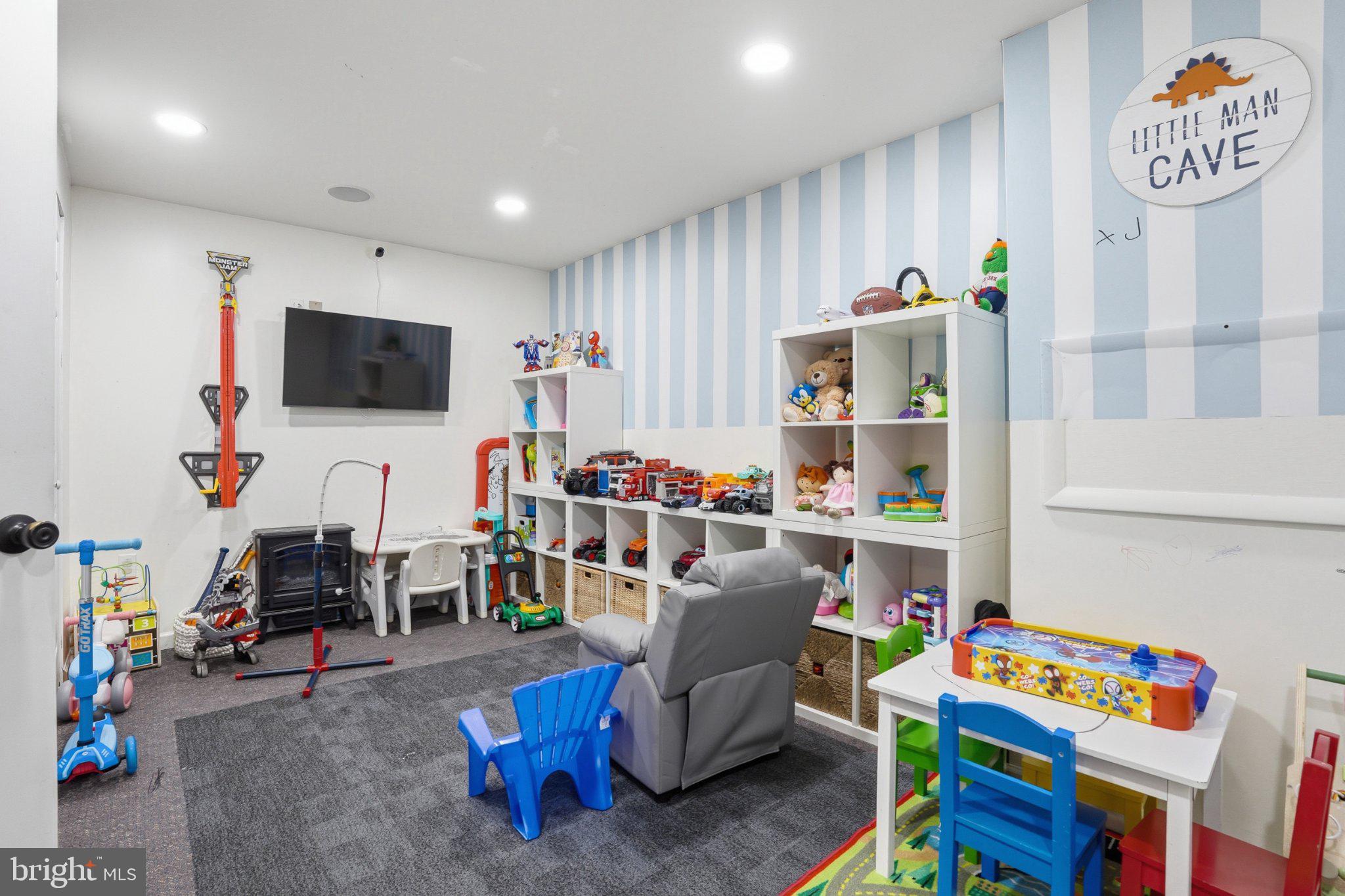 FREEMANSBURG - Residential