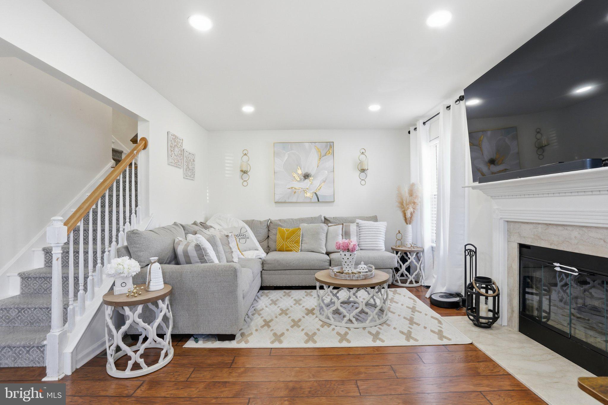 FREEMANSBURG - Residential