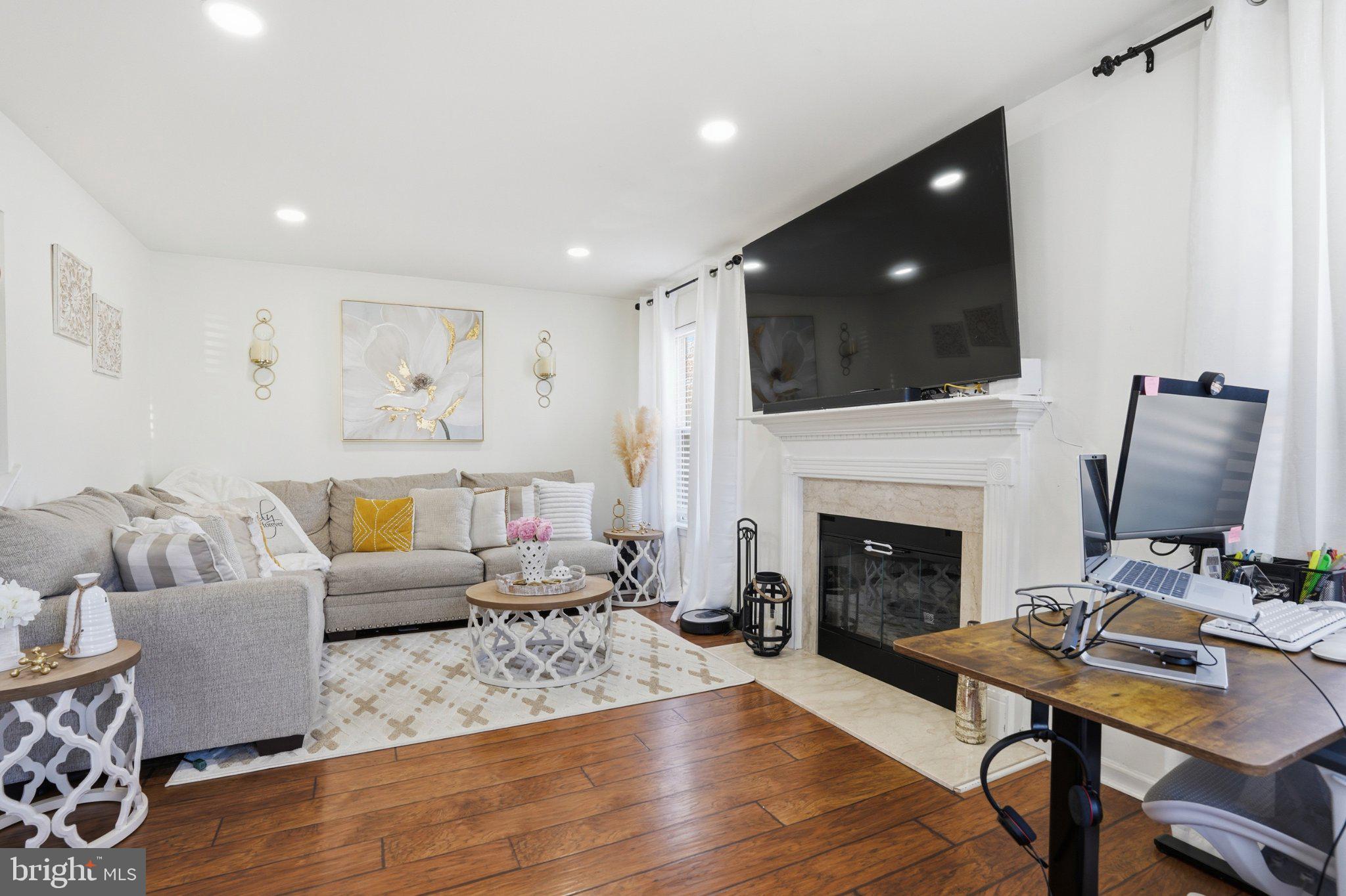 FREEMANSBURG - Residential