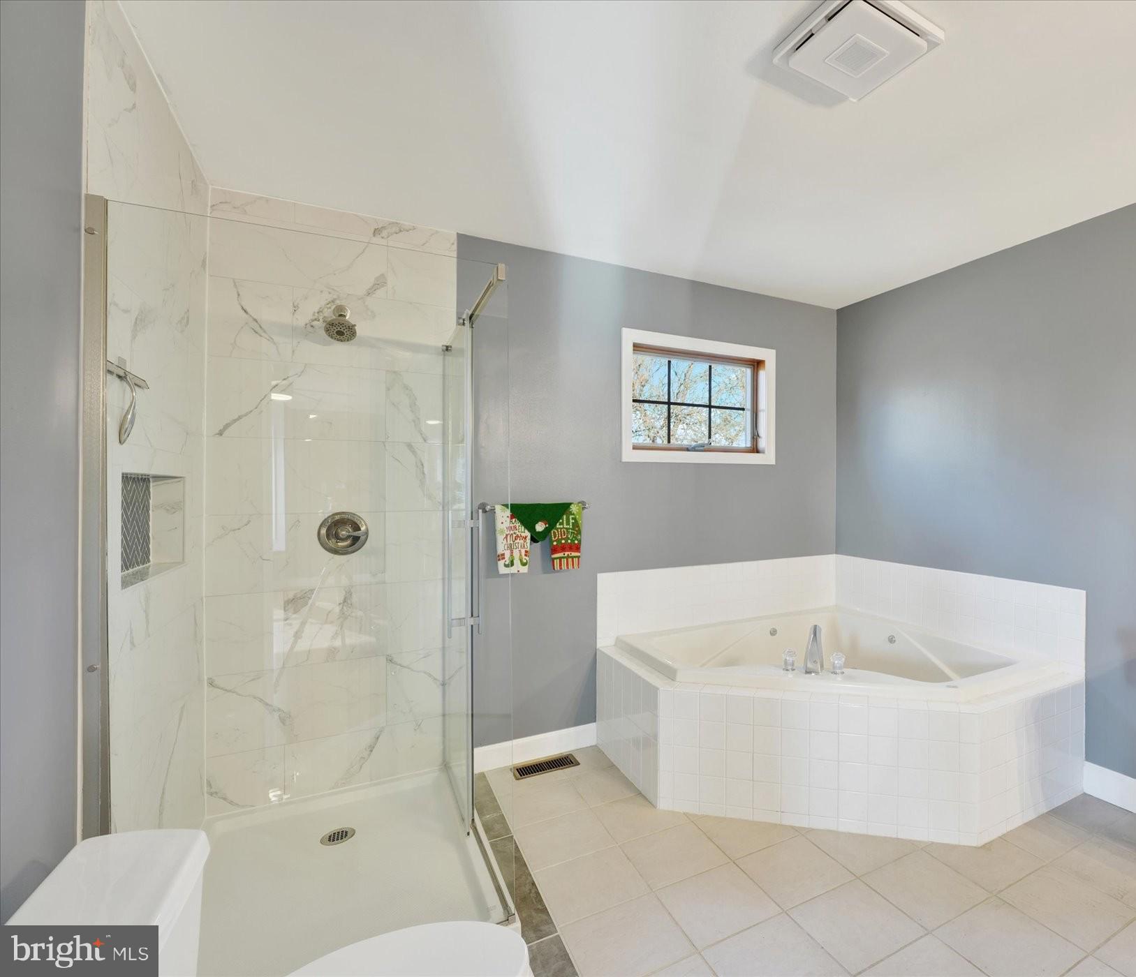 BRIDLE RUN - Residential