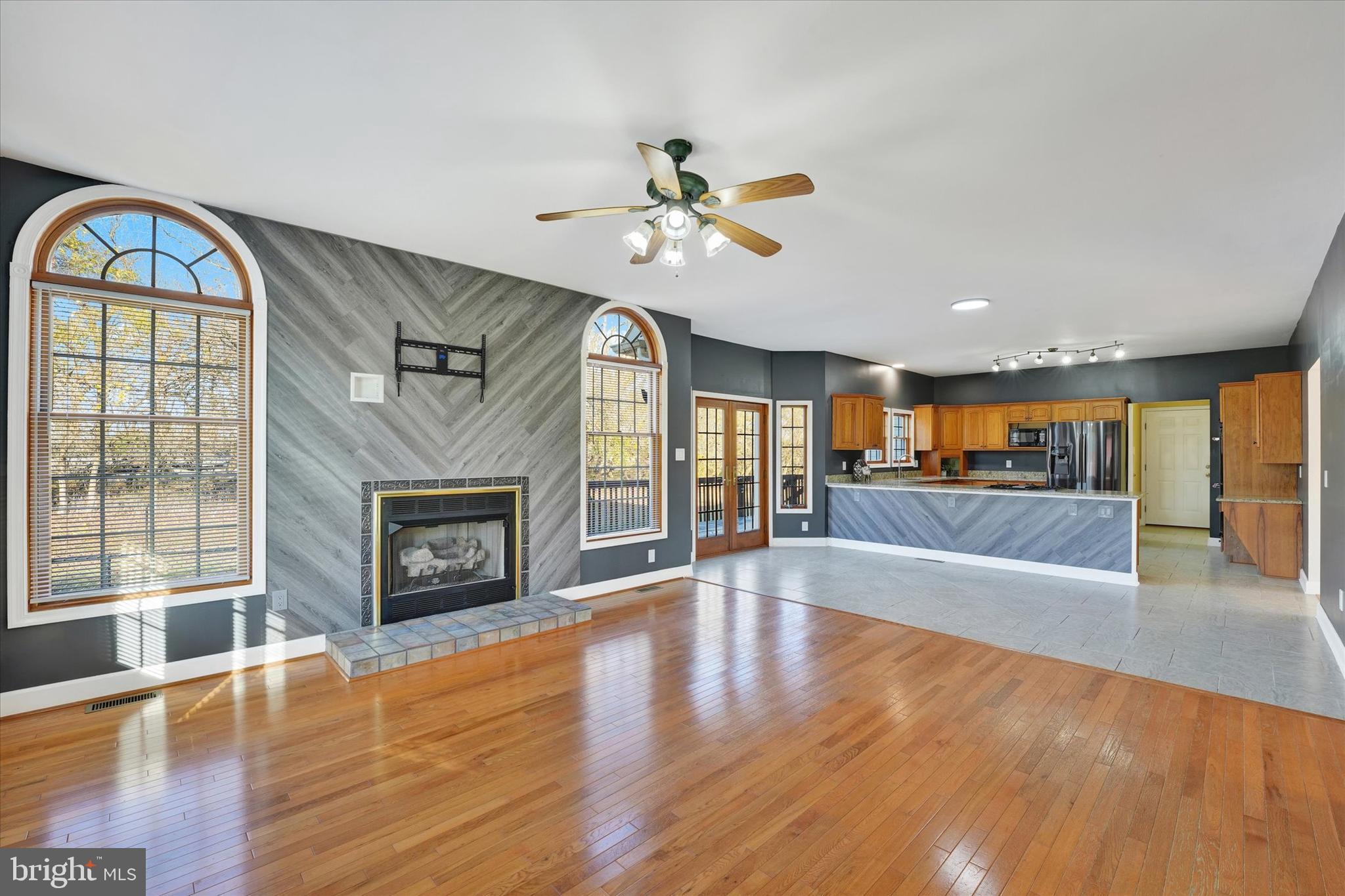 BRIDLE RUN - Residential