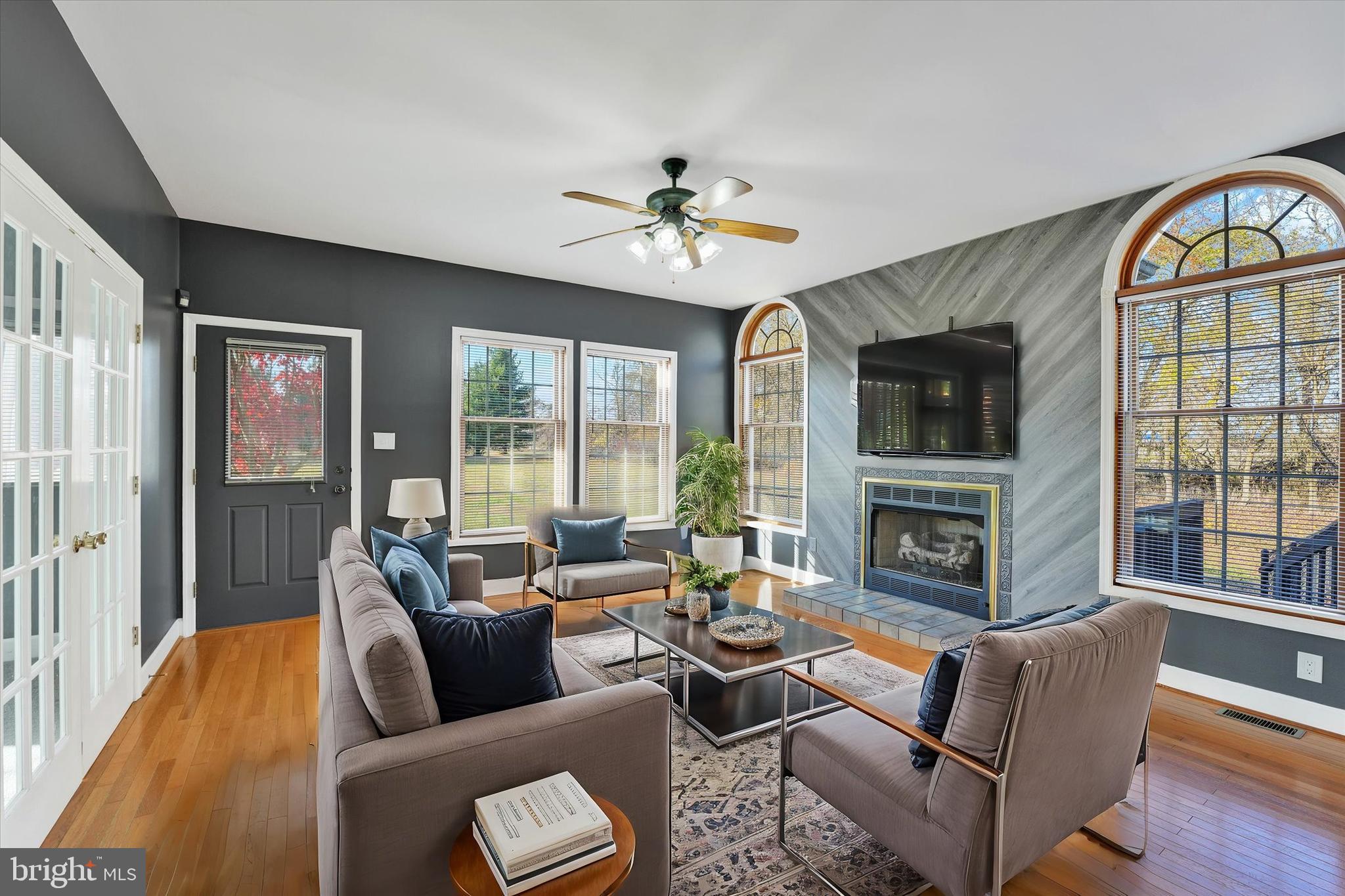 BRIDLE RUN - Residential