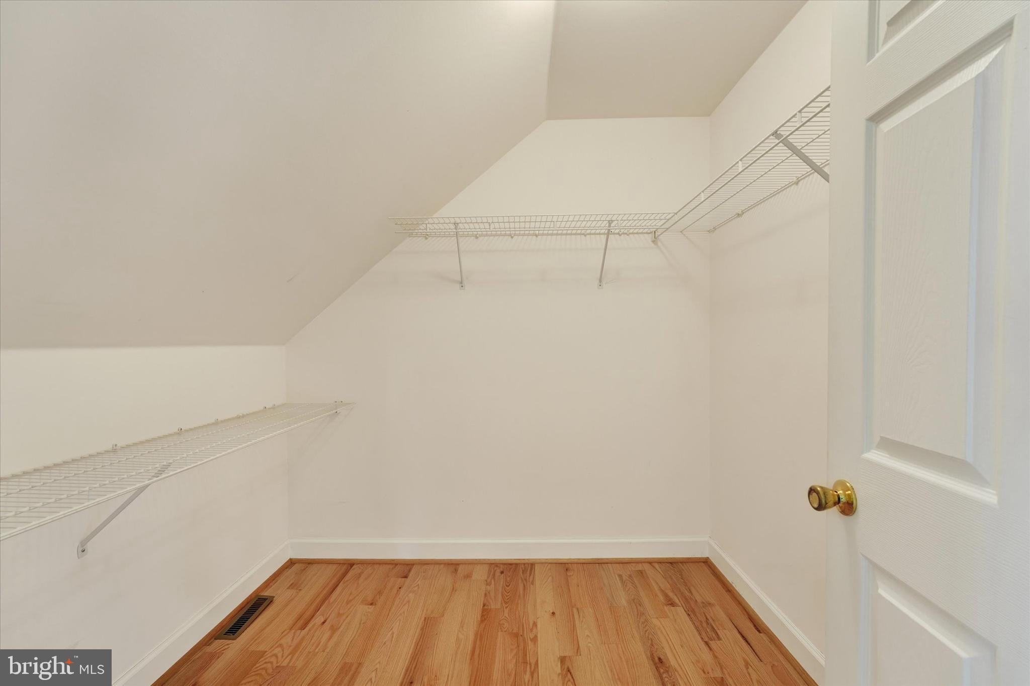 BRIDLE RUN - Residential