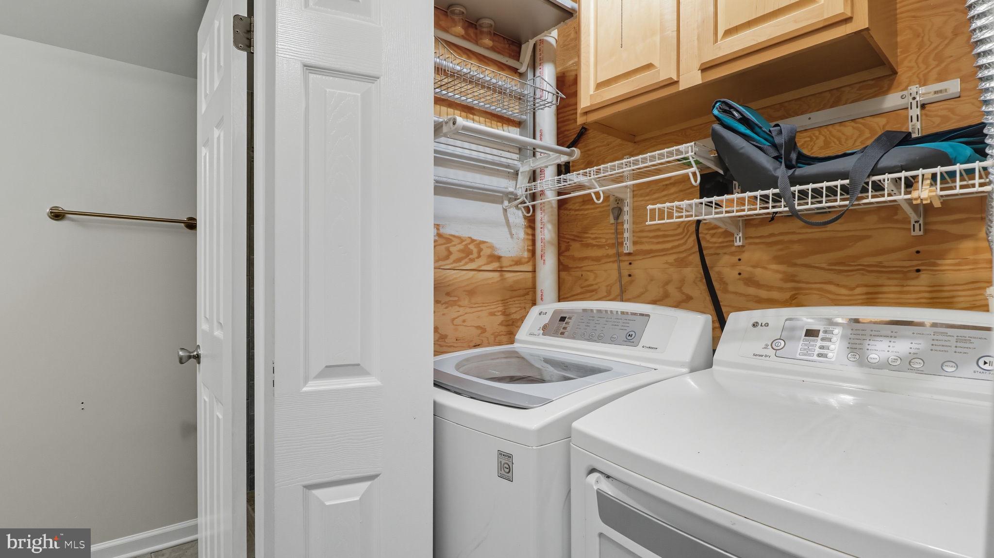 HOLLAWAY ESTATES - Residential Lease